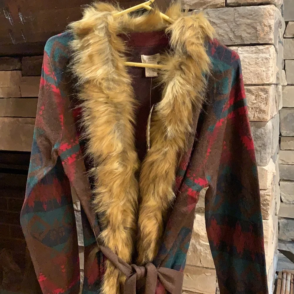 Tasha Polizzi Berlin Blanket Cardigan - Picture 1 of 15